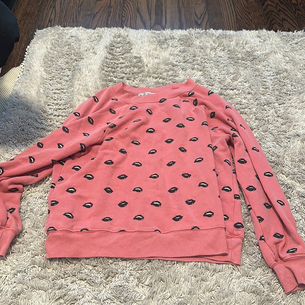 Wild fox oversized lips crewneck